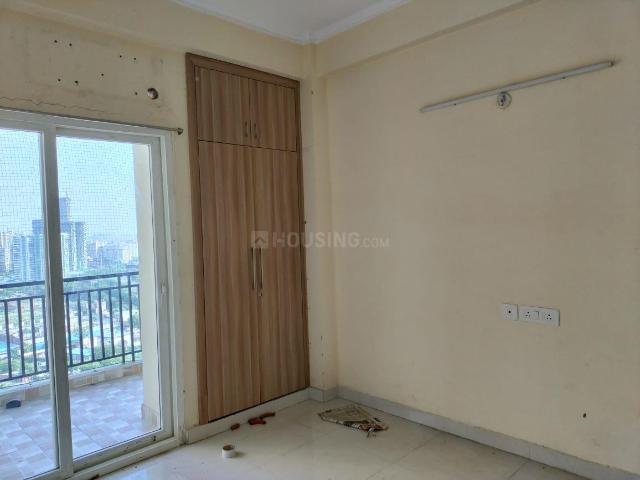 2 BHK Apartment in Indirapuram for rent Ghaziabad. The reference number is 19944761