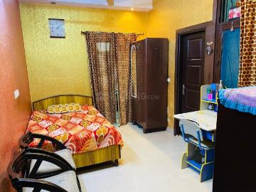 2 BHK Apartment in Indirapuram for rent Ghaziabad. The reference number is 20388274