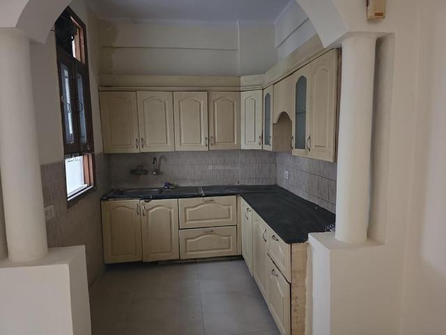 2 BHK Apartment in Indirapuram for rent Ghaziabad. The reference number is 20775376
