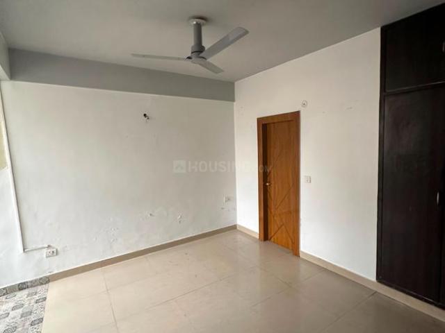 2 BHK Apartment in Indirapuram for rent Ghaziabad. The reference number is 20996766
