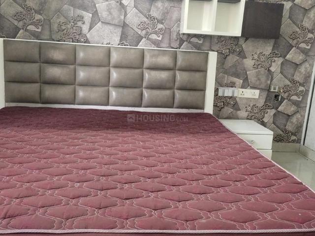 2 BHK Apartment in Indirapuram for rent Ghaziabad. The reference number is 21066268