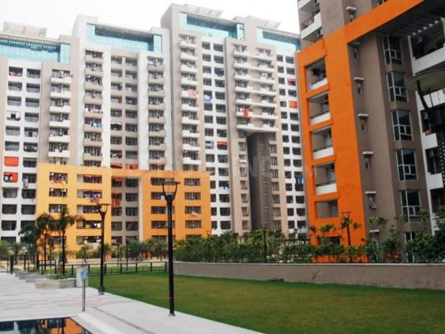 2 BHK Apartment in Indirapuram for rent Ghaziabad. The reference number is 21063574