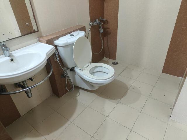 2 BHK Apartment in Indirapuram for rent Ghaziabad. The reference number is 21070192