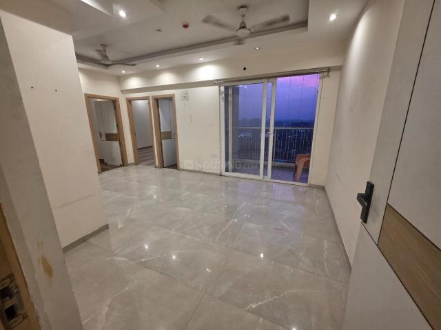 2 BHK Apartment in Indirapuram for rent Ghaziabad. The reference number is 21141362