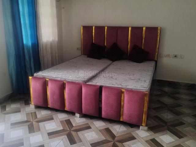 2 BHK Apartment in Indirapuram for rent Ghaziabad. The reference number is 21158929