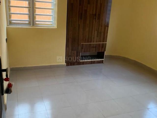 2 BHK Apartment in Indirapuram for rent Ghaziabad. The reference number is 21168975