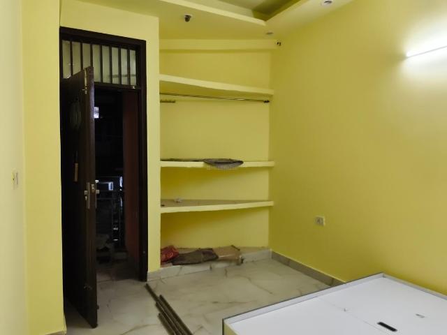2 BHK Apartment in Indirapuram for rent Ghaziabad. The reference number is 21160826