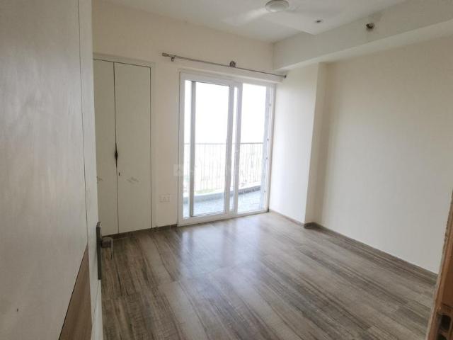 2 BHK Apartment in Indirapuram for rent Ghaziabad. The reference number is 21296415