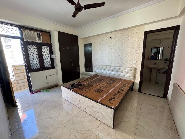 2 BHK Apartment in Indirapuram for rent Ghaziabad. The reference number is 21334599