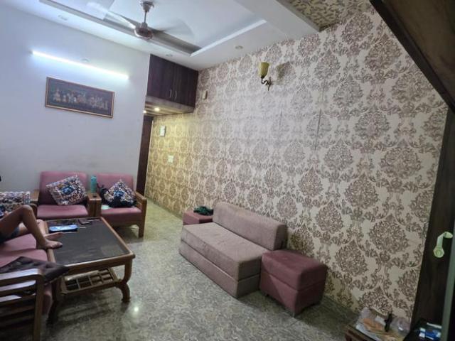 2 BHK Apartment in Indirapuram for resale Ghaziabad. The reference number is 20661581