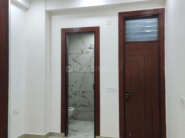 2 BHK Apartment in Indirapuram for resale Ghaziabad. The reference number is 20682400