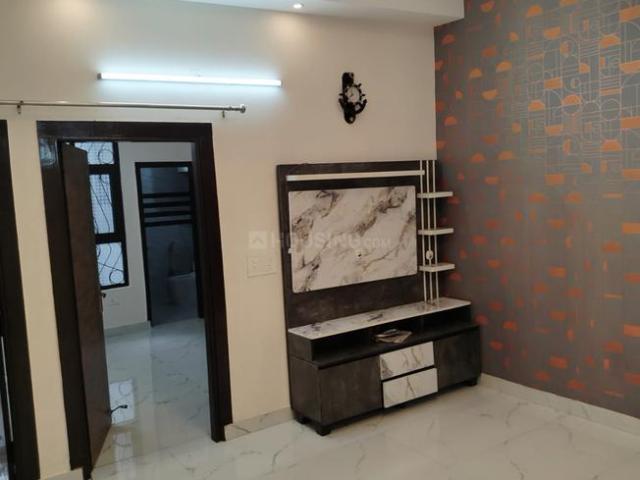 2 BHK Apartment in Indirapuram for resale Ghaziabad. The reference number is 21115185