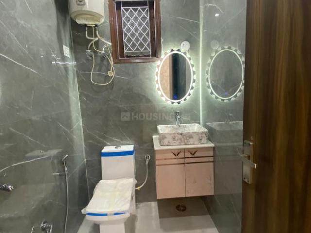 2 BHK Apartment in Indirapuram for resale Ghaziabad. The reference number is 21143474