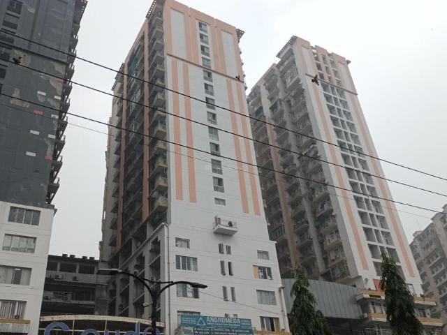 2 BHK Apartment in Indirapuram for resale Ghaziabad. The reference number is 21185667