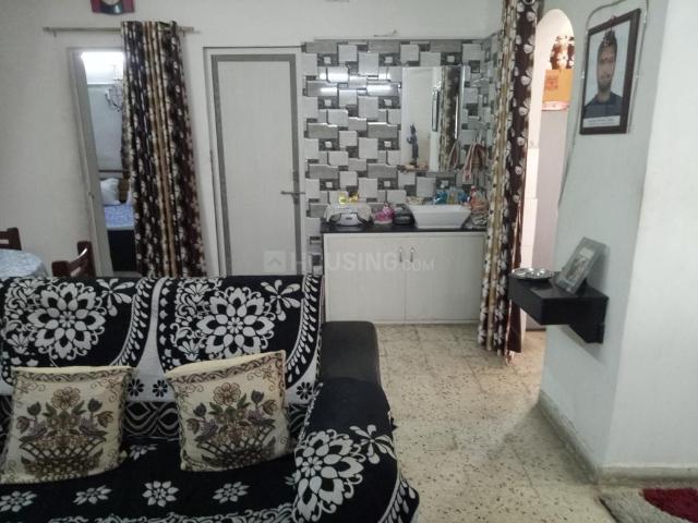 2 BHK Apartment in Jodhpur for rent Ahmedabad. The reference number is 19814719