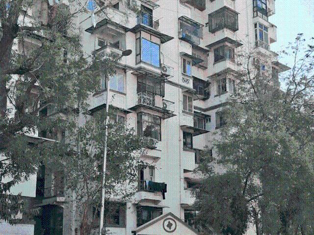 2 BHK Apartment in Jodhpur for rent Ahmedabad. The reference number is 20427556