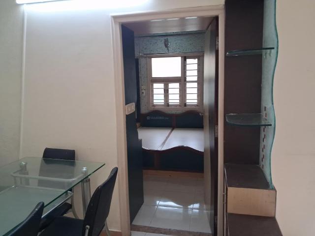 2 BHK Apartment in Jodhpur for rent Ahmedabad. The reference number is 20827074