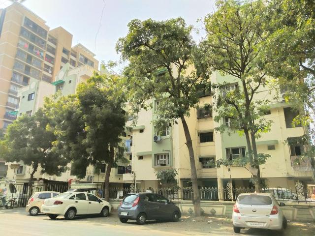2 BHK Apartment in Jodhpur for rent Ahmedabad. The reference number is 20170032