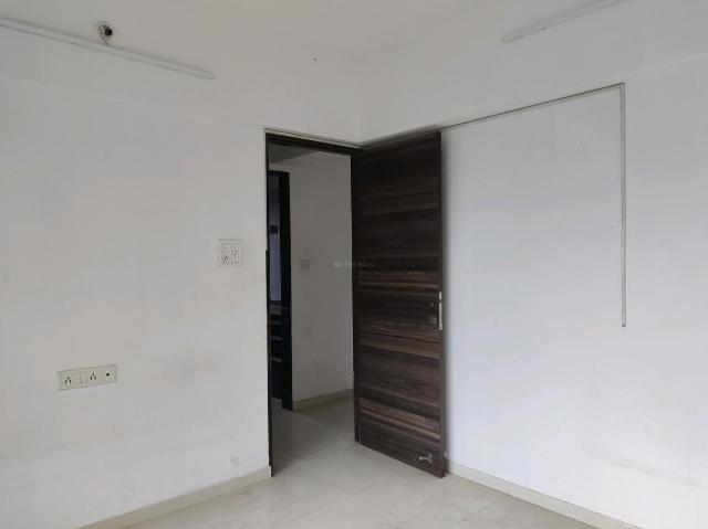 2 BHK Apartment in Jogeshwari West for rent Mumbai. The reference number is 10753019