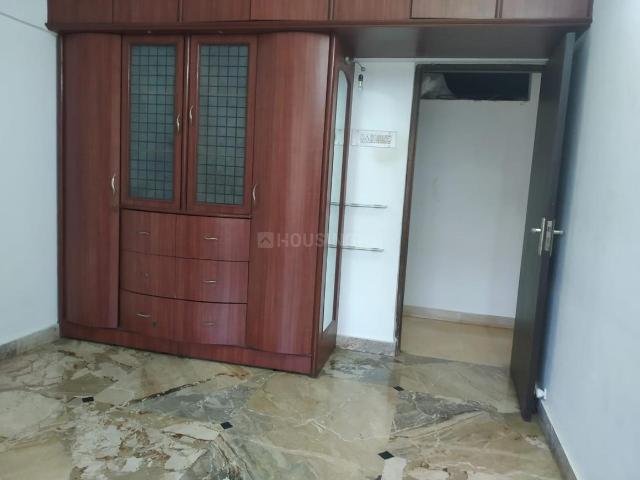 2 BHK Apartment in Jogeshwari West for rent Mumbai. The reference number is 14868513
