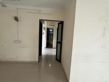 2 BHK Apartment in Jogeshwari West for rent Mumbai. The reference number is 18177066