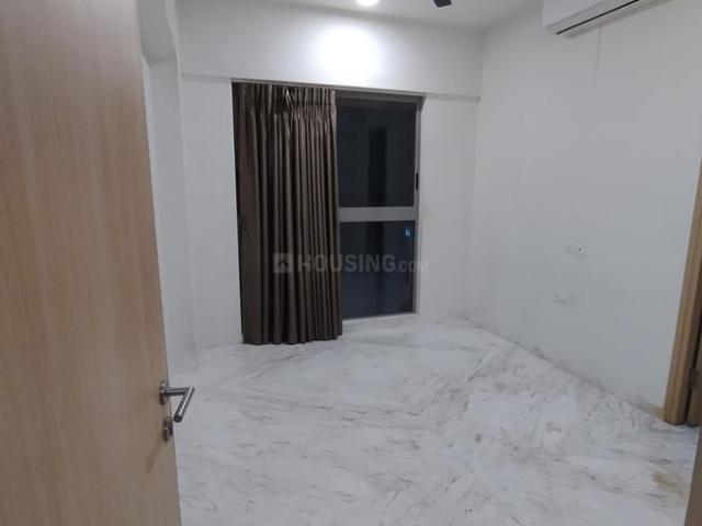 2 BHK Apartment in Jogeshwari West for rent Mumbai. The reference number is 18614462