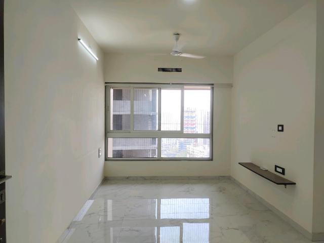 2 BHK Apartment in Jogeshwari West for rent Mumbai. The reference number is 19320236