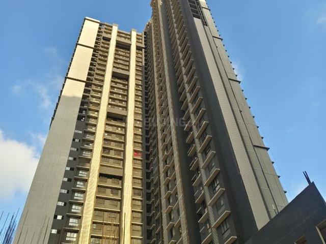 2 BHK Apartment in Jogeshwari West for rent Mumbai. The reference number is 20146350