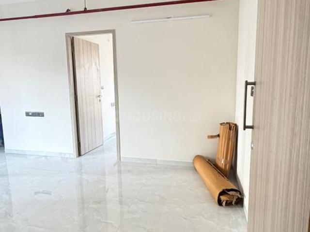 2 BHK Apartment in Jogeshwari West for rent Mumbai. The reference number is 20263664