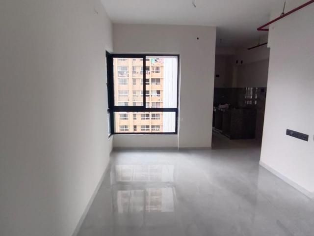 2 BHK Apartment in Jogeshwari West for rent Mumbai. The reference number is 20771822