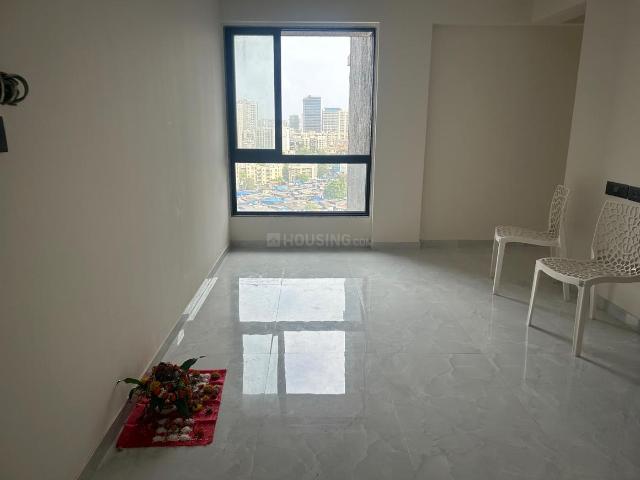 2 BHK Apartment in Jogeshwari West for rent Mumbai. The reference number is 20778238