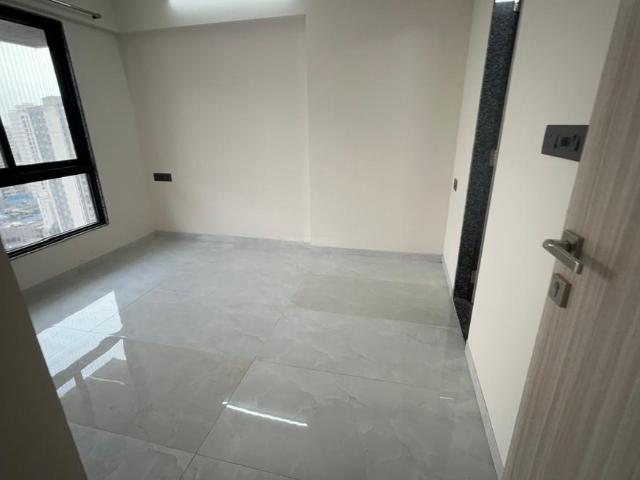 2 BHK Apartment in Jogeshwari West for rent Mumbai. The reference number is 20797775