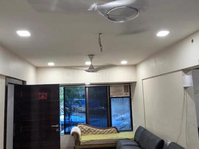 2 BHK Apartment in Jogeshwari West for rent Mumbai. The reference number is 20899488