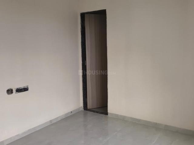 2 BHK Apartment in Jogeshwari West for rent Mumbai. The reference number is 20959504