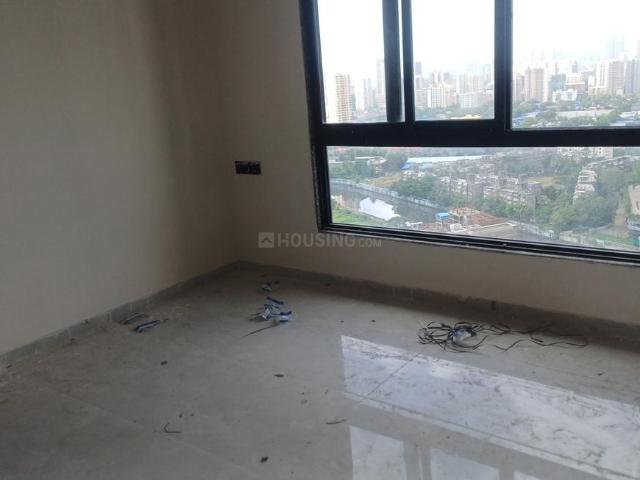 2 BHK Apartment in Jogeshwari West for rent Mumbai. The reference number is 21044370