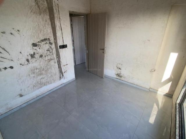 2 BHK Apartment in Jogeshwari West for rent Mumbai. The reference number is 21074543