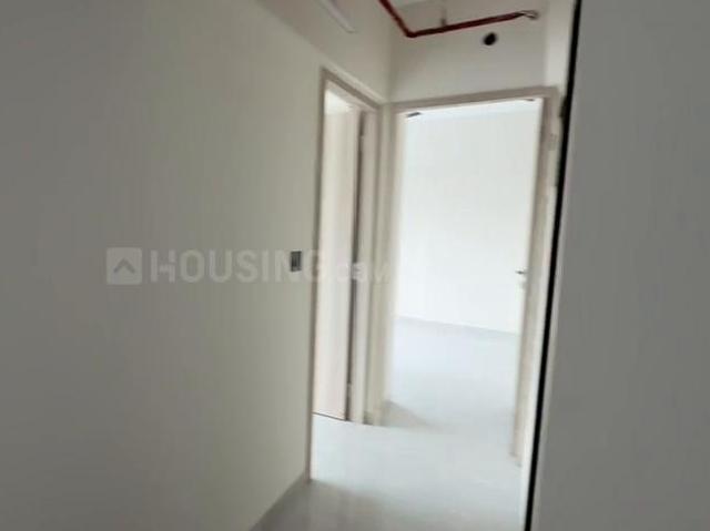 2 BHK Apartment in Jogeshwari West for rent Mumbai. The reference number is 21154776