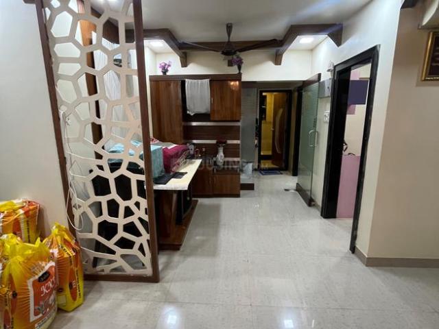 2 BHK Apartment in Jogeshwari West for resale Mumbai. The reference number is 17421945