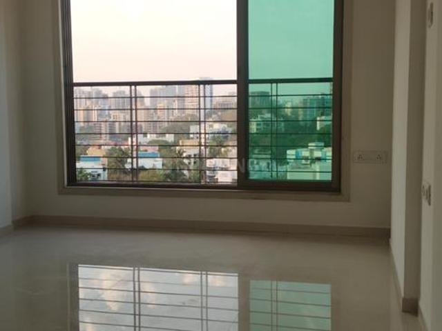 2 BHK Apartment in Jogeshwari West for resale Mumbai. The reference number is 18187342