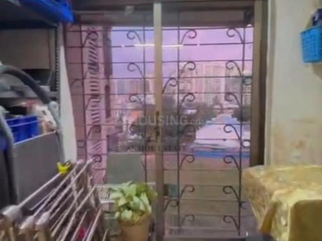2 BHK Apartment in Jogeshwari West for resale Mumbai. The reference number is 18621991