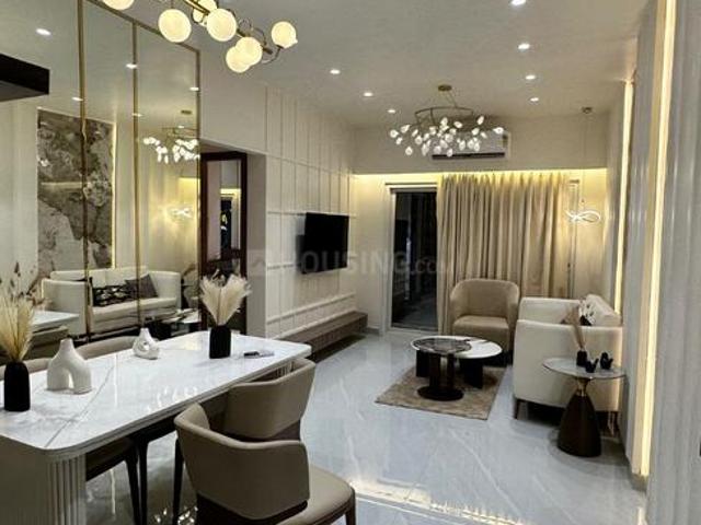 2 BHK Apartment in Jogeshwari West for resale Mumbai. The reference number is 19478420