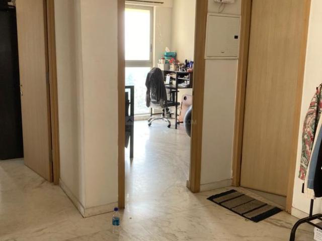 2 BHK Apartment in Jogeshwari West for resale Mumbai. The reference number is 19716379