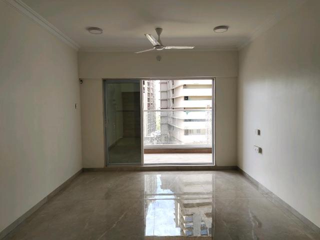 2 BHK Apartment in Jogeshwari West for resale Mumbai. The reference number is 10881202
