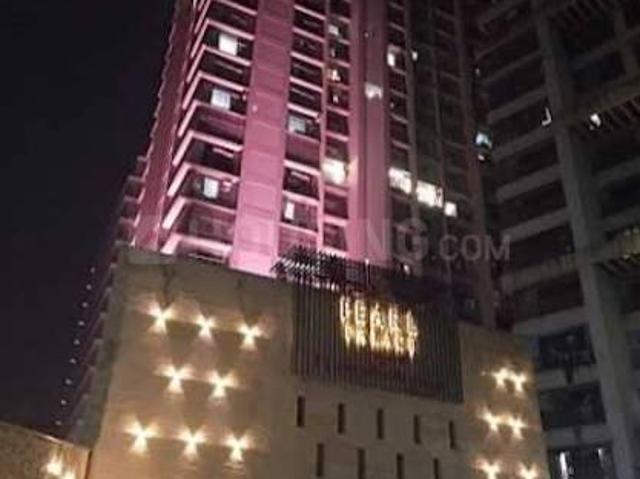 2 BHK Apartment in Jogeshwari West for resale Mumbai. The reference number is 20409299