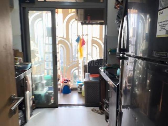 2 BHK Apartment in Jogeshwari West for resale Mumbai. The reference number is 20535642