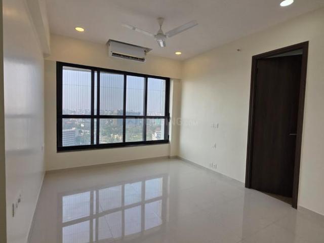 2 BHK Apartment in Jogeshwari West for resale Mumbai. The reference number is 20957869