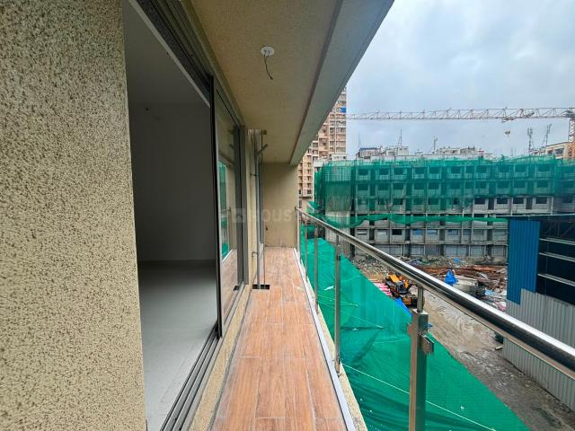 2 BHK Apartment in Jogeshwari East for rent Mumbai. The reference number is 20746234
