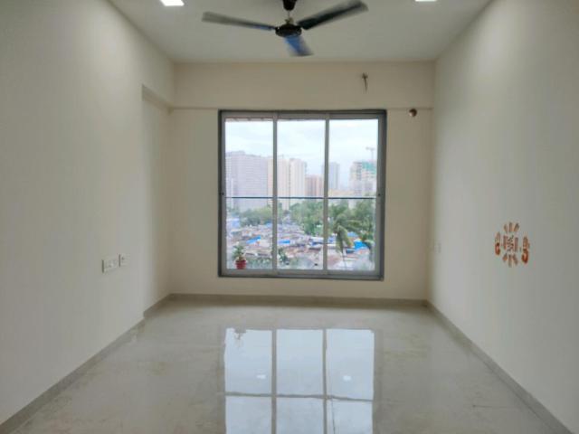 2 BHK Apartment in Jogeshwari East for rent Mumbai. The reference number is 20942417