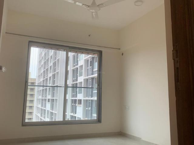 2 BHK Apartment in Jogeshwari East for rent Mumbai. The reference number is 21009575