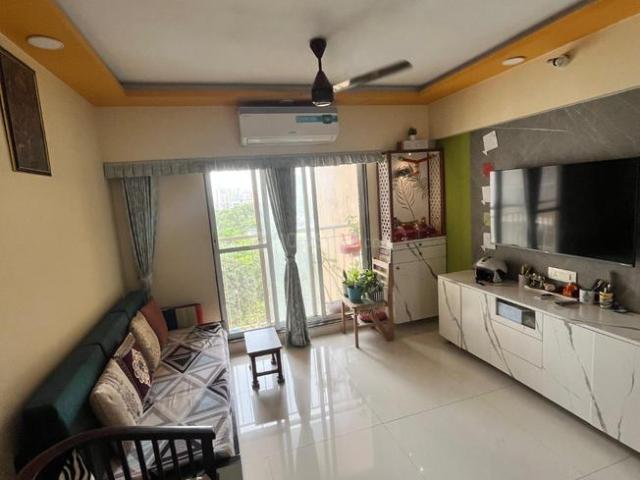 2 BHK Apartment in Jogeshwari East for resale Mumbai. The reference number is 21046989